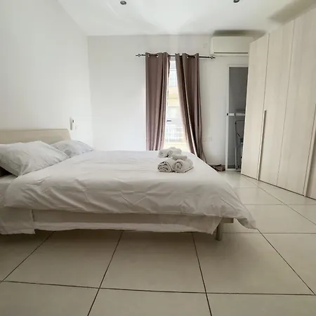 2 Bedroom Close To Promenade